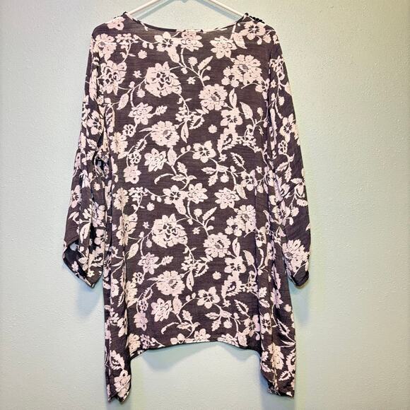 Women's Robert Louis Gray Floral Tunic Top 1X - Picture 8 of 8